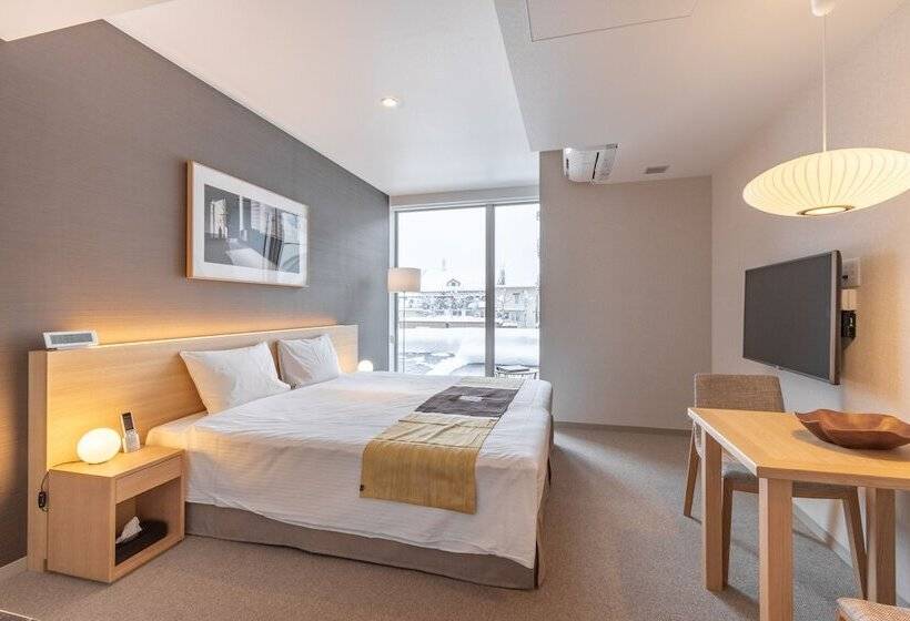 수피리어 스튜디오, The Maples Niseko