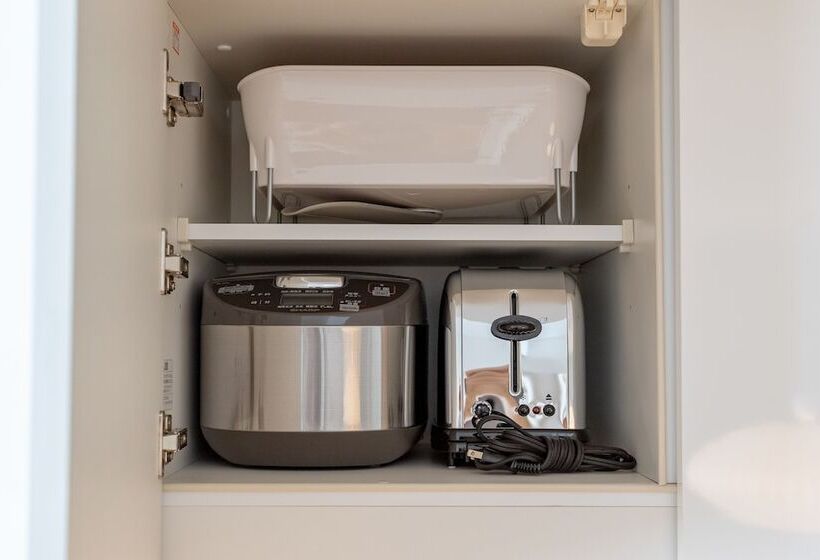 스탠다드 스튜디오, The Maples Niseko