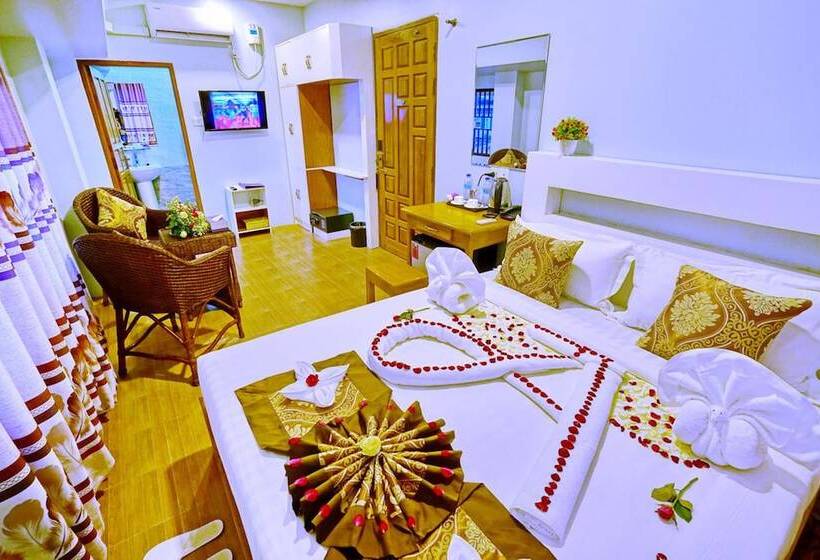 اتاق لوکس, Aurora