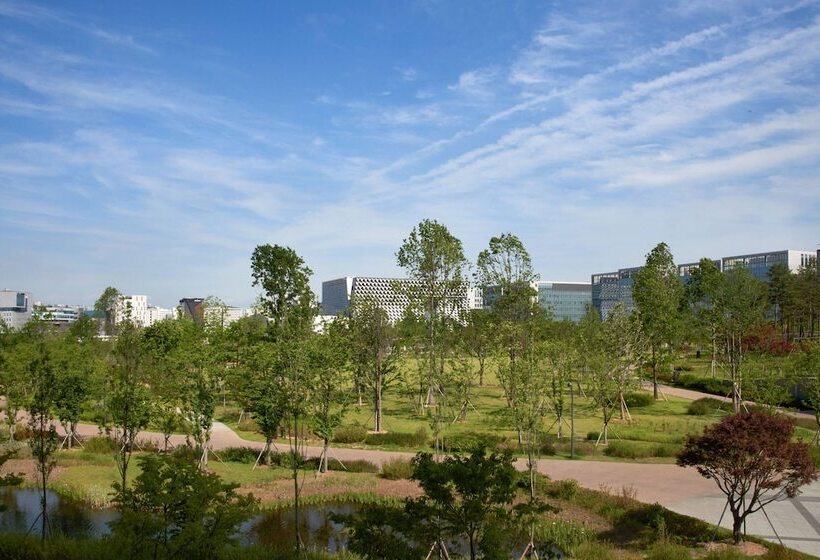 اتاق استاندارد با 2 تخت دوبل, Courtyard By Marriott Seoul Botanic Park