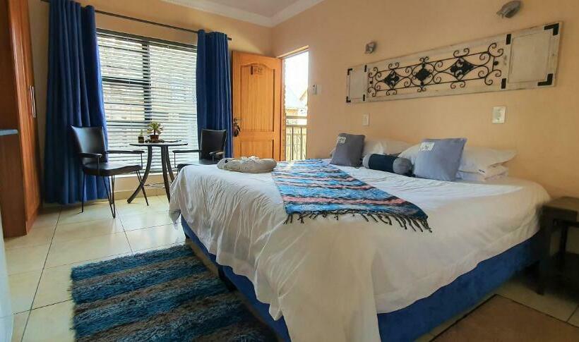 キングサイズベッドのスーペリアルーム, Eldorado Lodge Cc