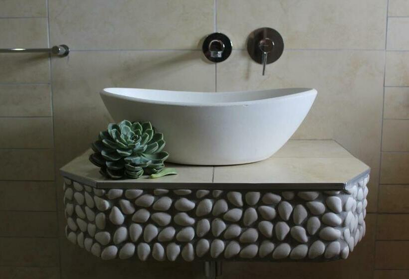 キングサイズベッドのスーペリアルーム, Eldorado Lodge Cc