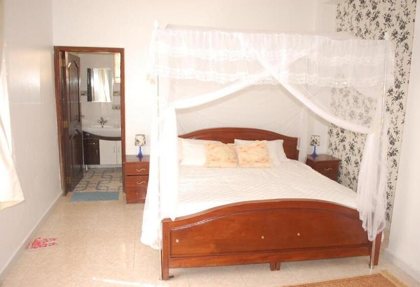 Deluxe Suite King Bed, Kigezi Gardens Inn