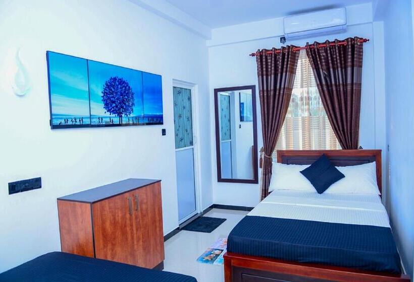 스탠다드 룸, Liyonaa Beach