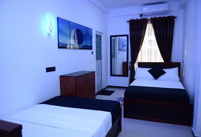 스탠다드 룸, Liyonaa Beach