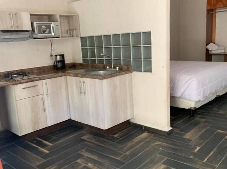 غرفة قياسية, Los ángeles