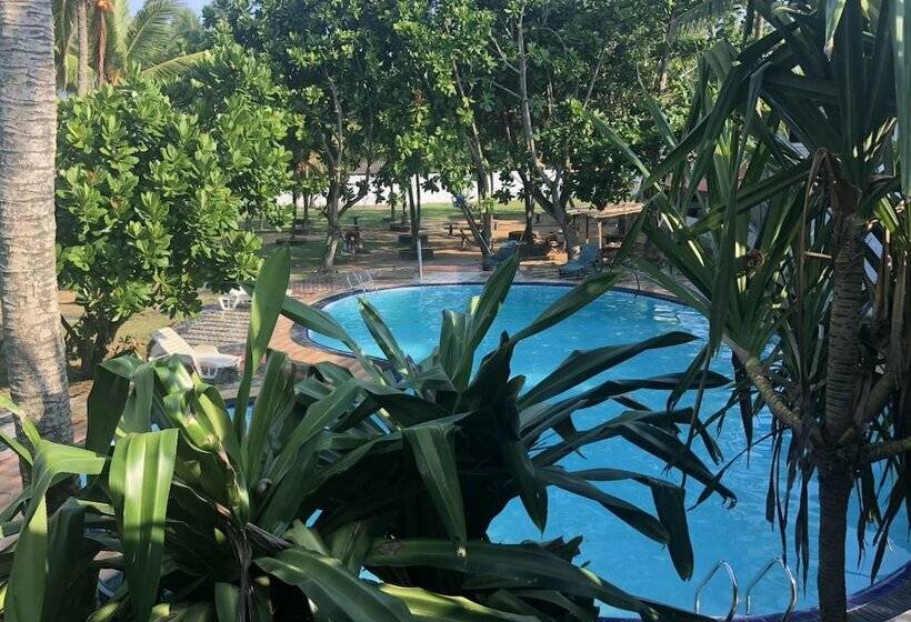 Номер Deluxe Вид на Море, Shalimar Beach Resort