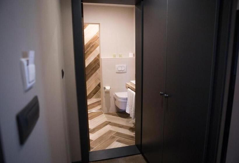 اتاق استاندارد, A Hoteli   Hotel Slatina