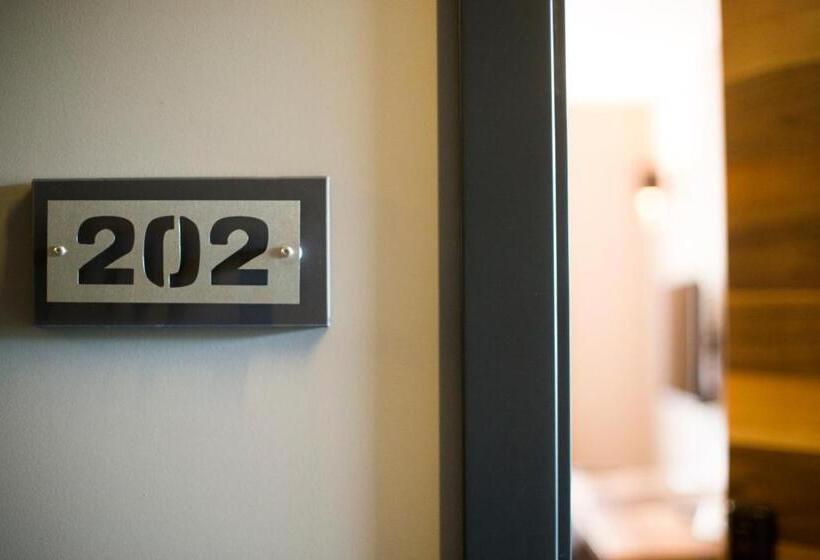 اتاق استاندارد, A Hoteli   Hotel Slatina