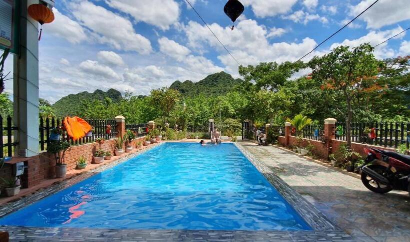 اتاق استاندارد با چشم‌انداز کوهستان, Phong Nha Amanda Homestay