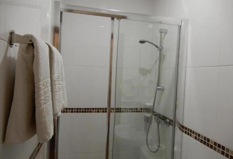 غرفة قياسية ثلاثية, Guesthouse Coimbra City