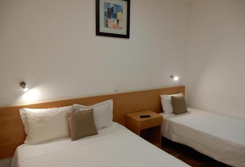 غرفة قياسية ثلاثية, Guesthouse Coimbra City