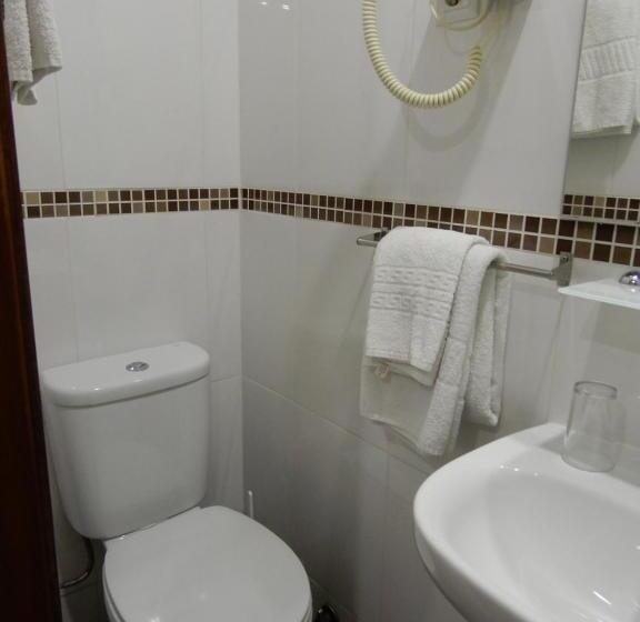 غرفة قياسية ثلاثية, Guesthouse Coimbra City