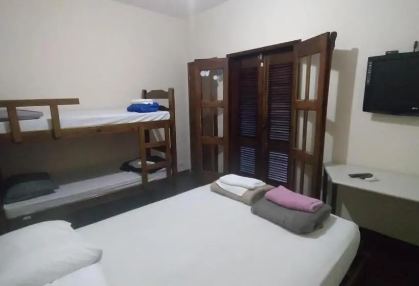 バルコニー付スタンダード４ベッドルーム, Espaço Viagi Hostel