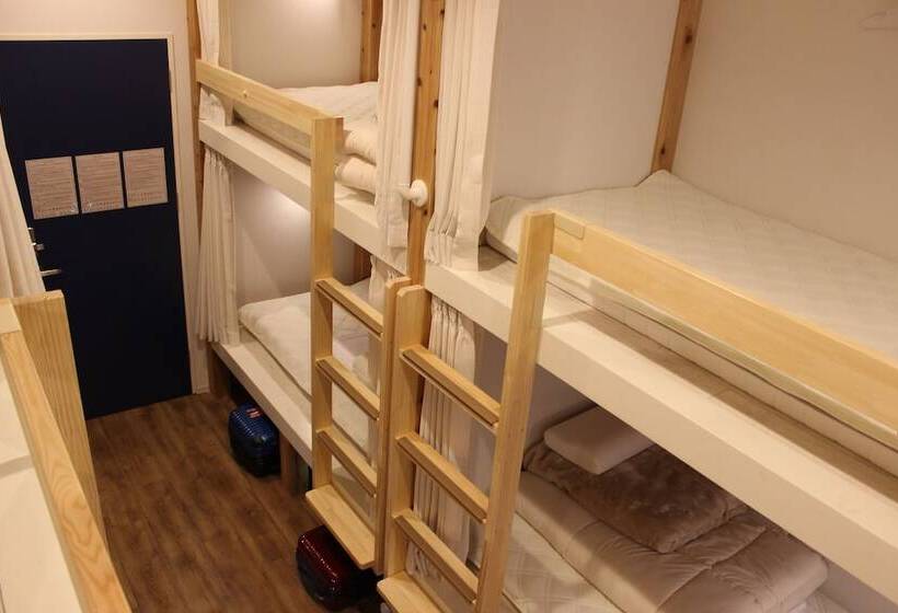 Кровать в Общей Комнате, Hostel Toki