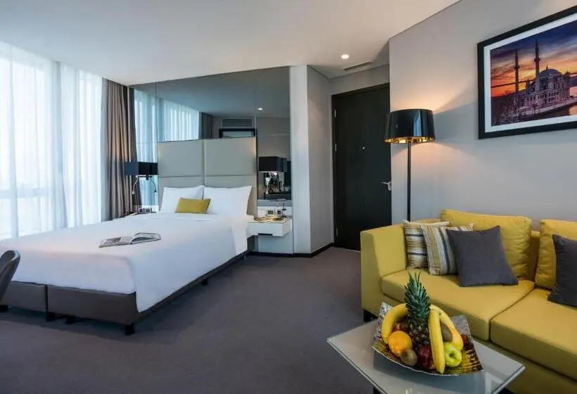 スイート, Centro Westside By Rotana