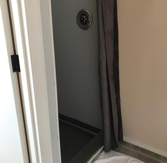 اتاق استاندارد, Criterion Club