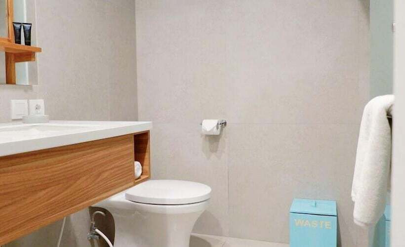 스탠다드 룸 킹사이즈 침대, Illira Hotel Banyuwangi