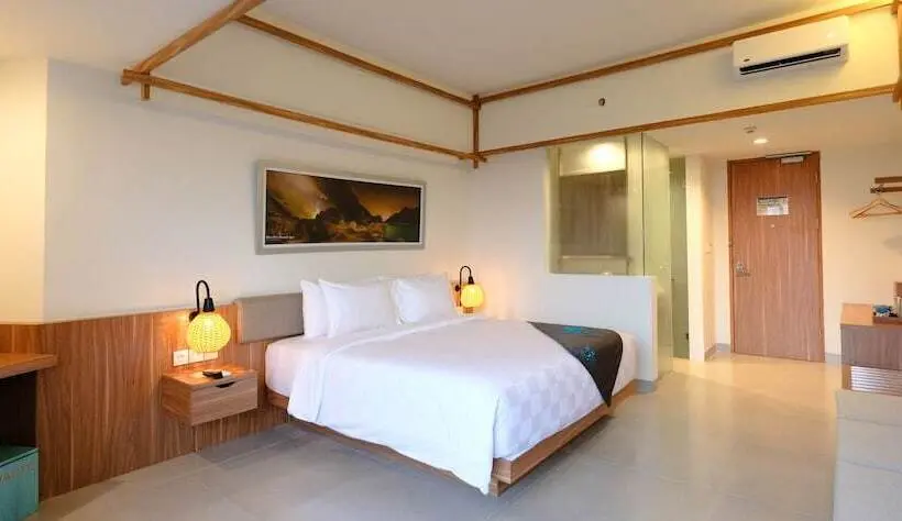 キングサイズベッドのスタンダードルーム, Illira Hotel Banyuwangi