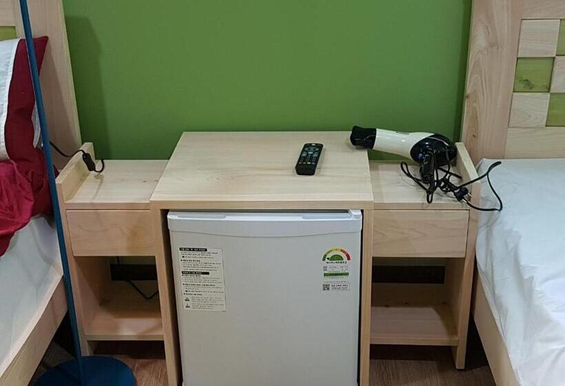 Quarto Triplo Basic, Daegu Midtown Hostel