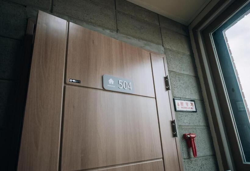 Quarto Triplo Basic, Daegu Midtown Hostel