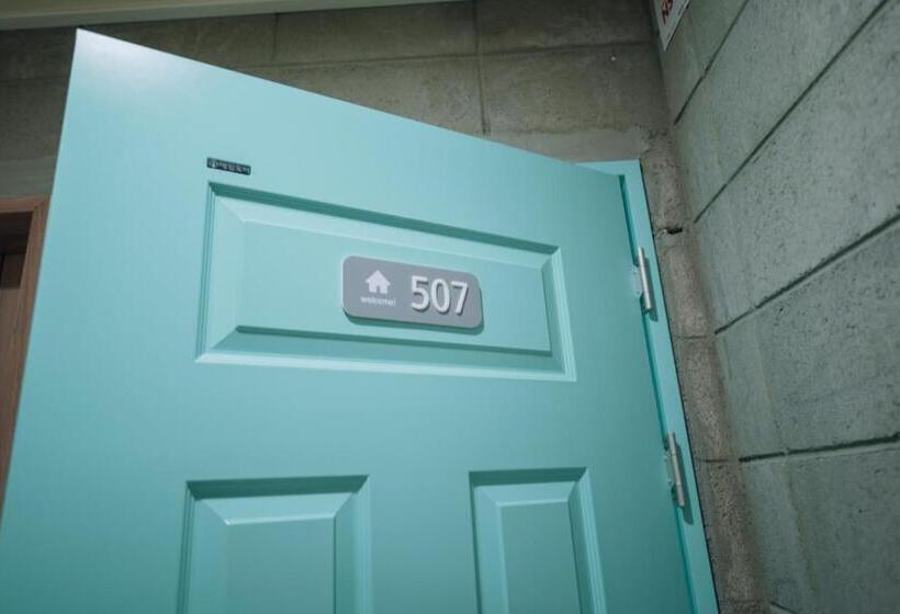 Quarto standard, Daegu Midtown Hostel