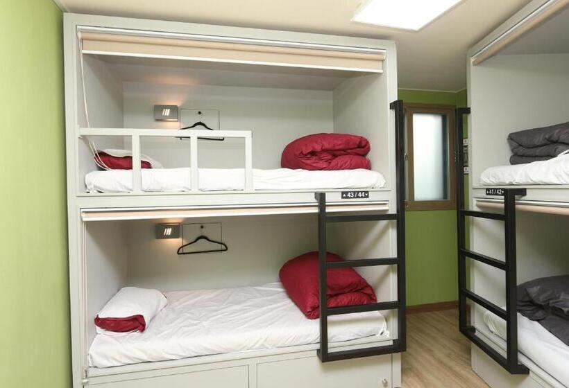 Quarto quádruplo Económico Casa de banho partilhada, Daegu Midtown Hostel