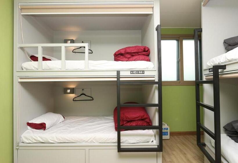 Quarto quádruplo Económico Casa de banho partilhada, Daegu Midtown Hostel