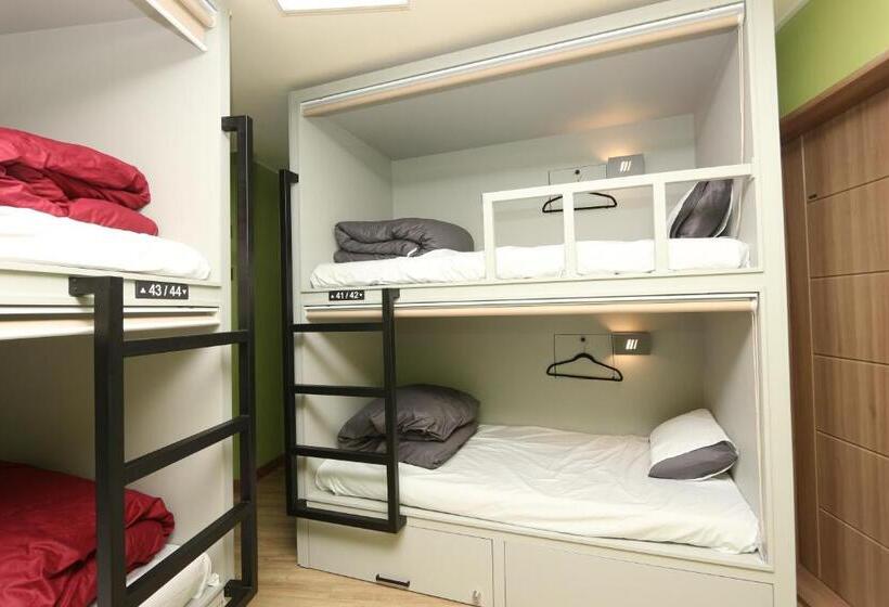 Quarto quádruplo Económico Casa de banho partilhada, Daegu Midtown Hostel