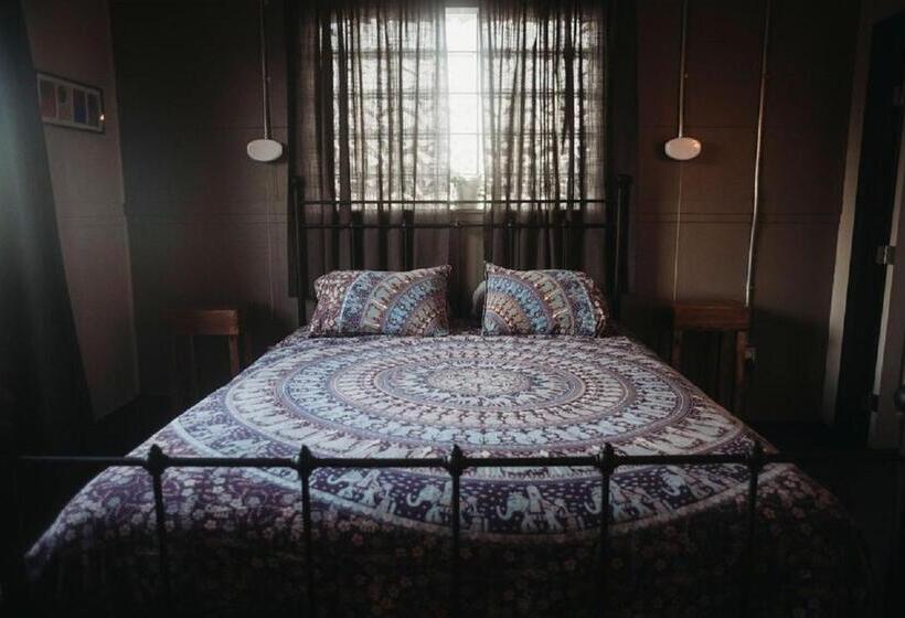 جناح, The Haven Hostel