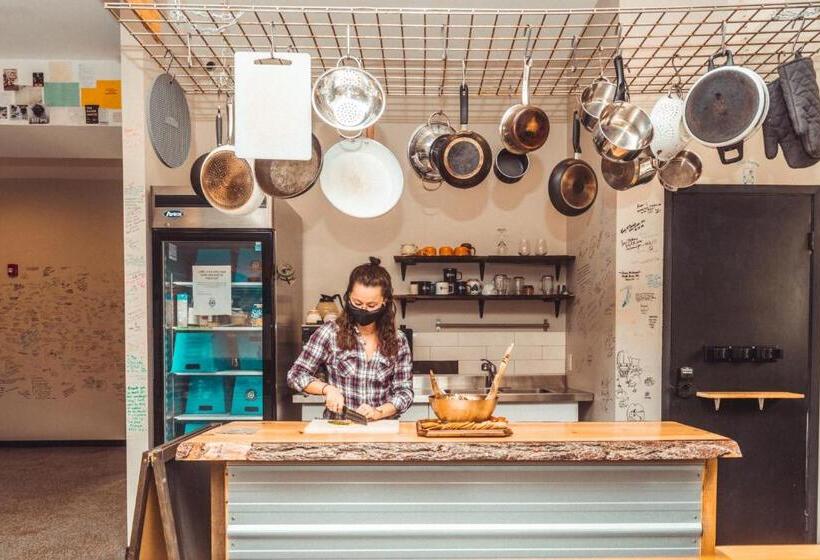 Семейный Номер, The Haven Hostel