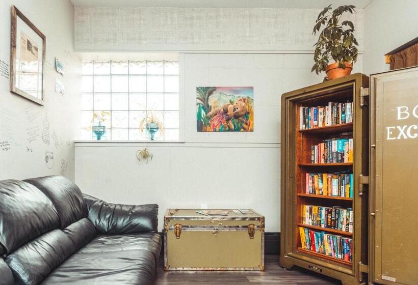 غرفة عائلية, The Haven Hostel