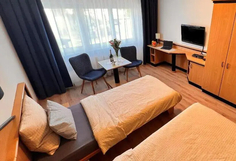身障者適用スタンダードルーム, Hil   Hotel Im Lus Schopfheim