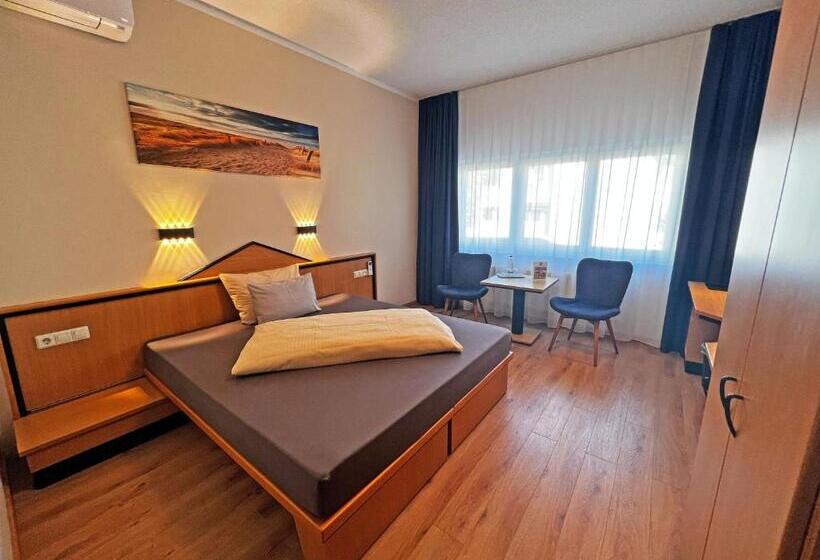 带大床的高级房间, Hil Hotel Im Lus Schopfheim