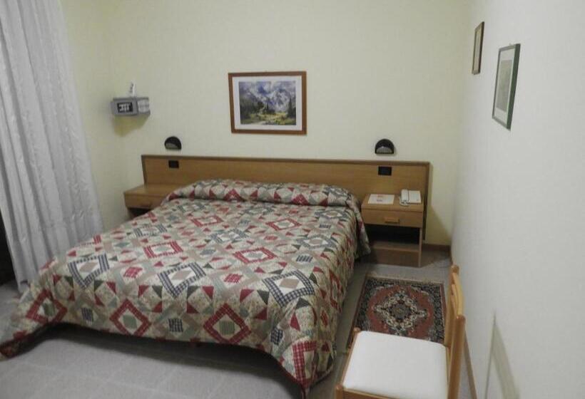 غرفة إقتصادية, Albergo Stella Alpina