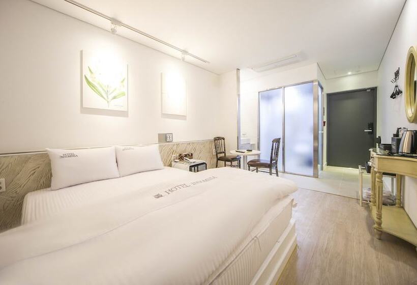 غرفة قياسية, Insomnia