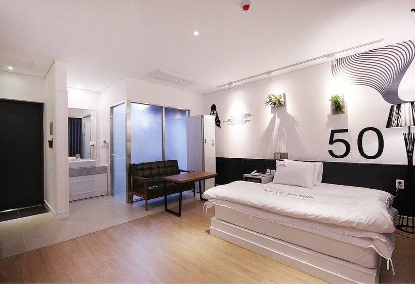 غرفة بريميوم, Insomnia