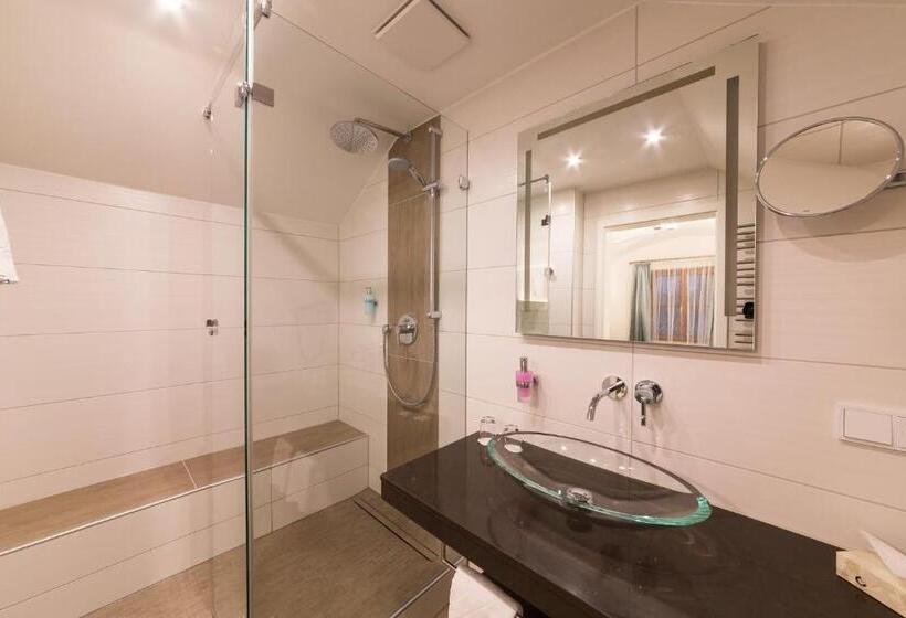 غرفة كومفورت, Ambiance Hotel   Braunau   Simbach