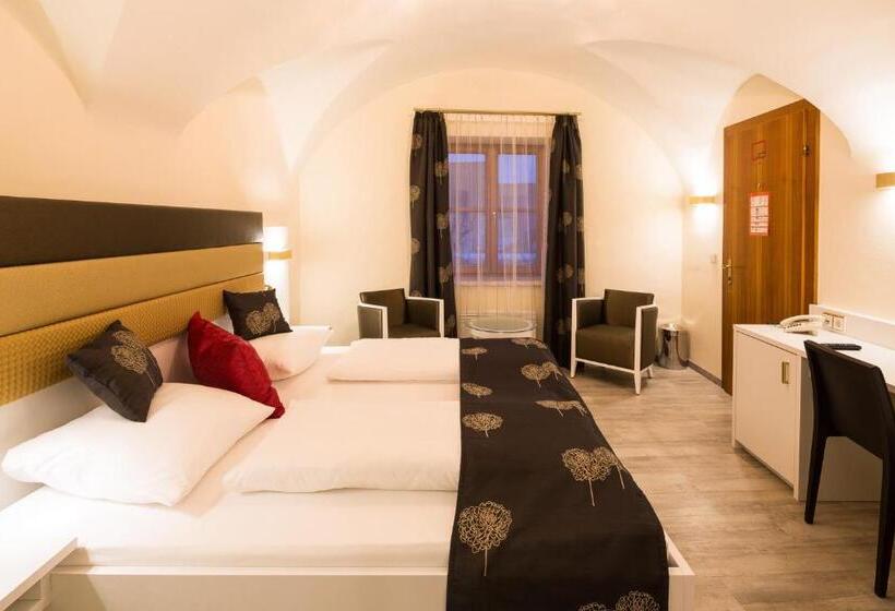 غرفة كومفورت, Ambiance Hotel   Braunau   Simbach