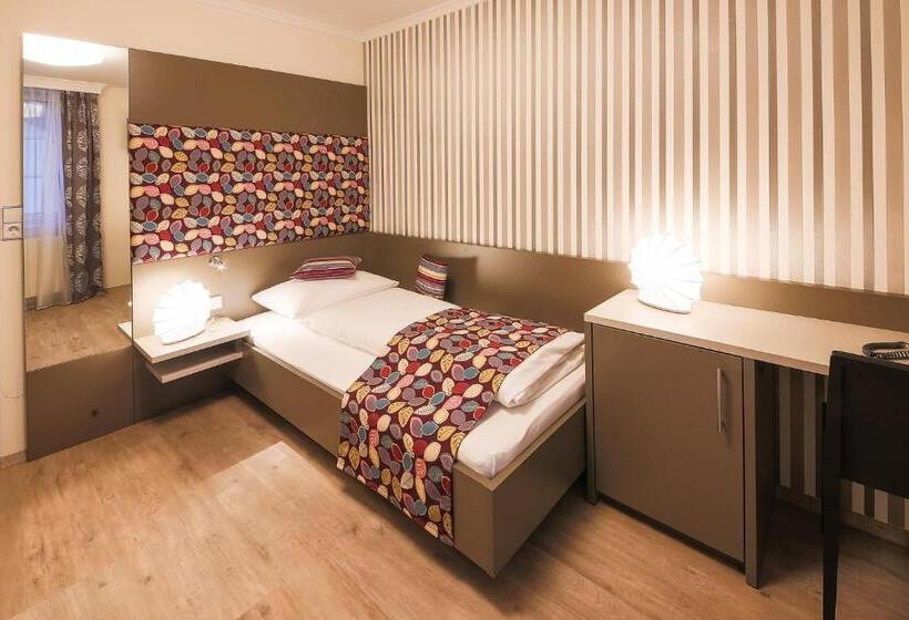 Номер Стандарт Индивидуальный, Ambiance Hotel   Braunau   Simbach