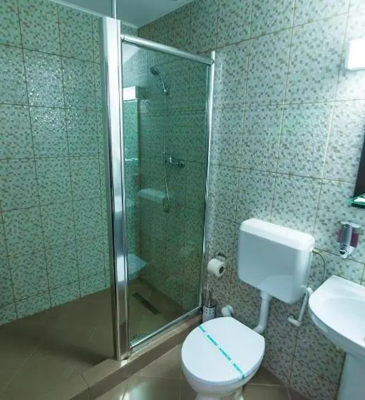 エコノミールーム, Residence Riverside