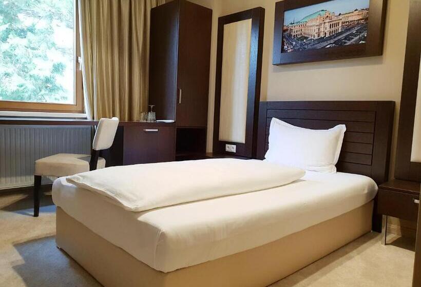 اتاق لوکس یک تخته, River Lodge