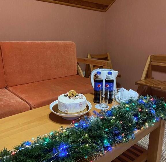 اتاق لوکس, Shovkova Kositsya