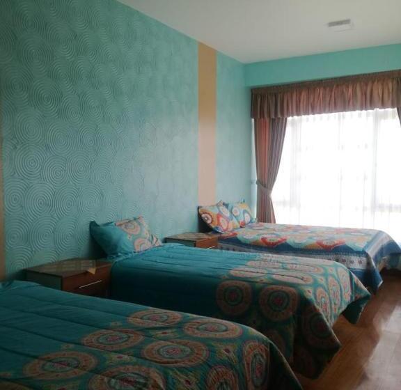 Háromágyas Standard Szoba, The Oruro Inn