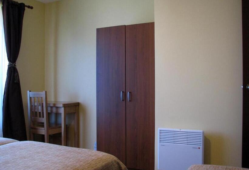 バスルーム共有のトリプルスタンダード, Portal Austral