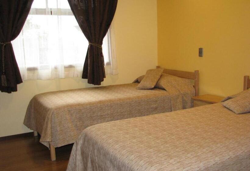 バス共有のスタンダードルーム, Portal Austral