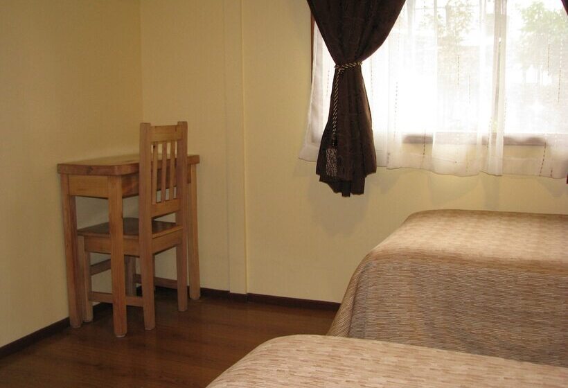 バス共有のスタンダードルーム, Portal Austral