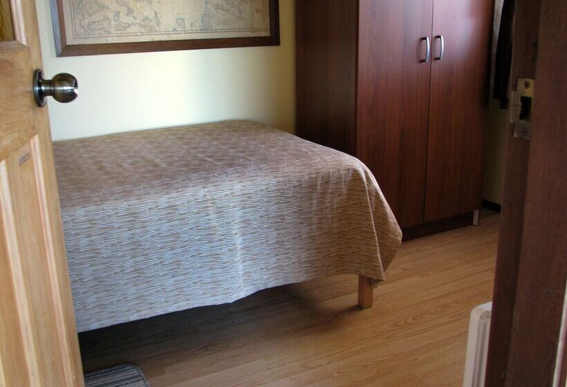 バス共有のスタンダードルーム, Portal Austral