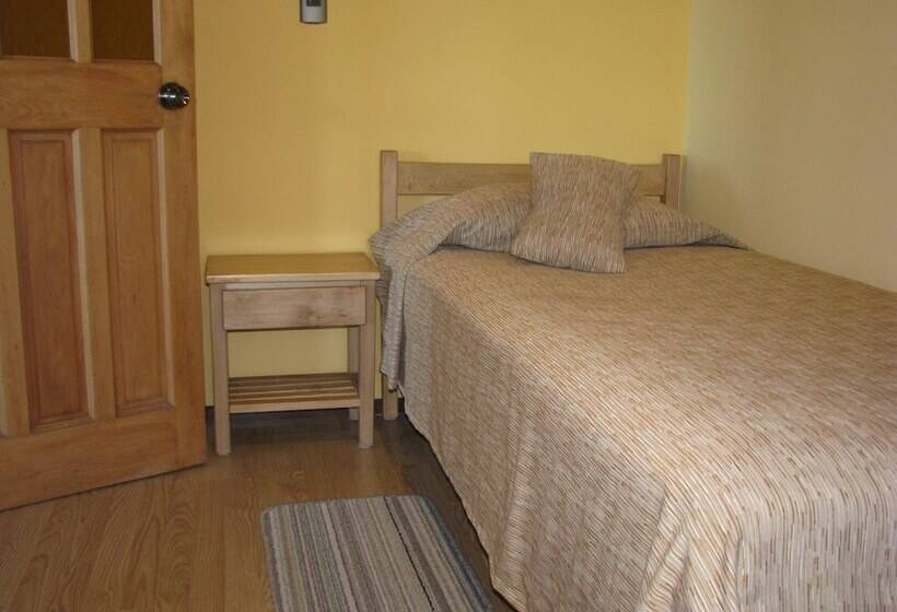 バス共有のスタンダードルーム, Portal Austral