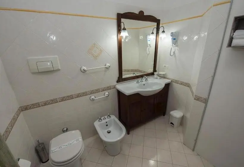 Triple Room Sea View, Villa Saturno